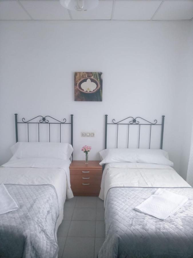 Hostal San Cristobal en Pontedeume Buitenkant foto