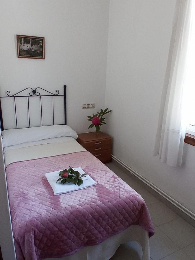 Hostal San Cristobal en Pontedeume Buitenkant foto