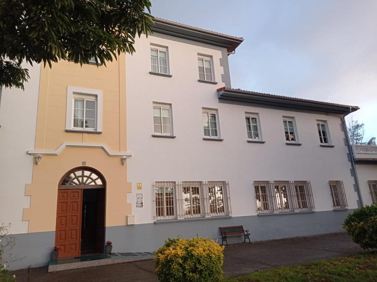 Hostal San Cristobal en Pontedeume Buitenkant foto