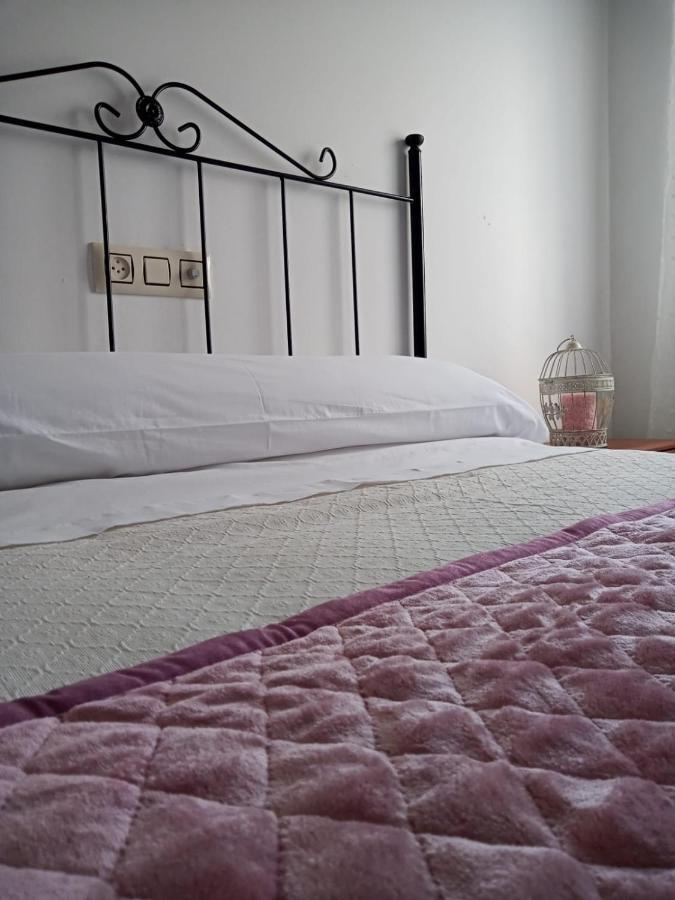 Hostal San Cristobal en Pontedeume Buitenkant foto