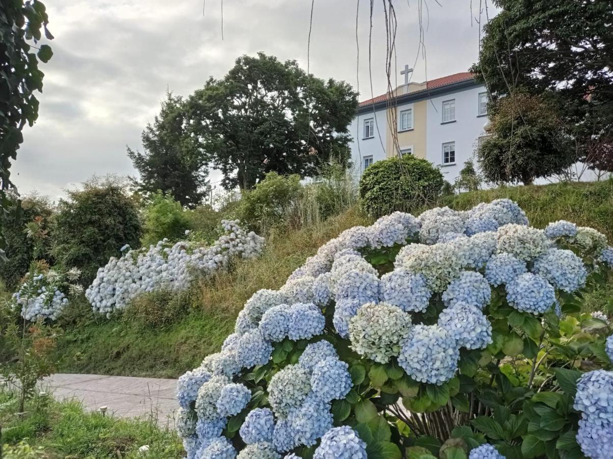 Hostal San Cristobal en Pontedeume Buitenkant foto