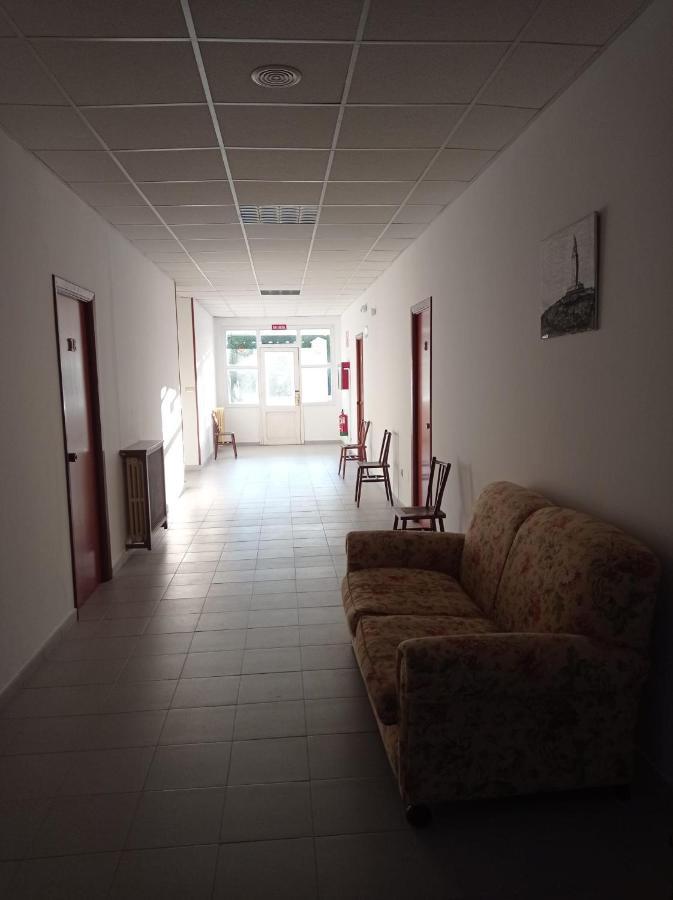 Hostal San Cristobal en Pontedeume Buitenkant foto