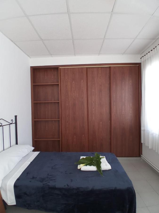 Hostal San Cristobal en Pontedeume Buitenkant foto